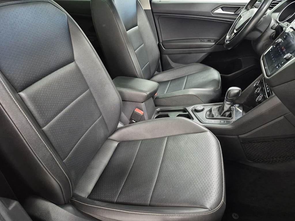 Thumbnail: 2019 Volkswagen Tiguan - 11