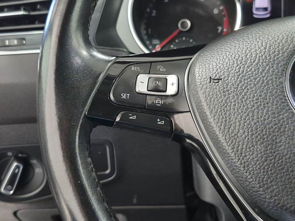 Thumbnail: 2019 Volkswagen Tiguan - 31