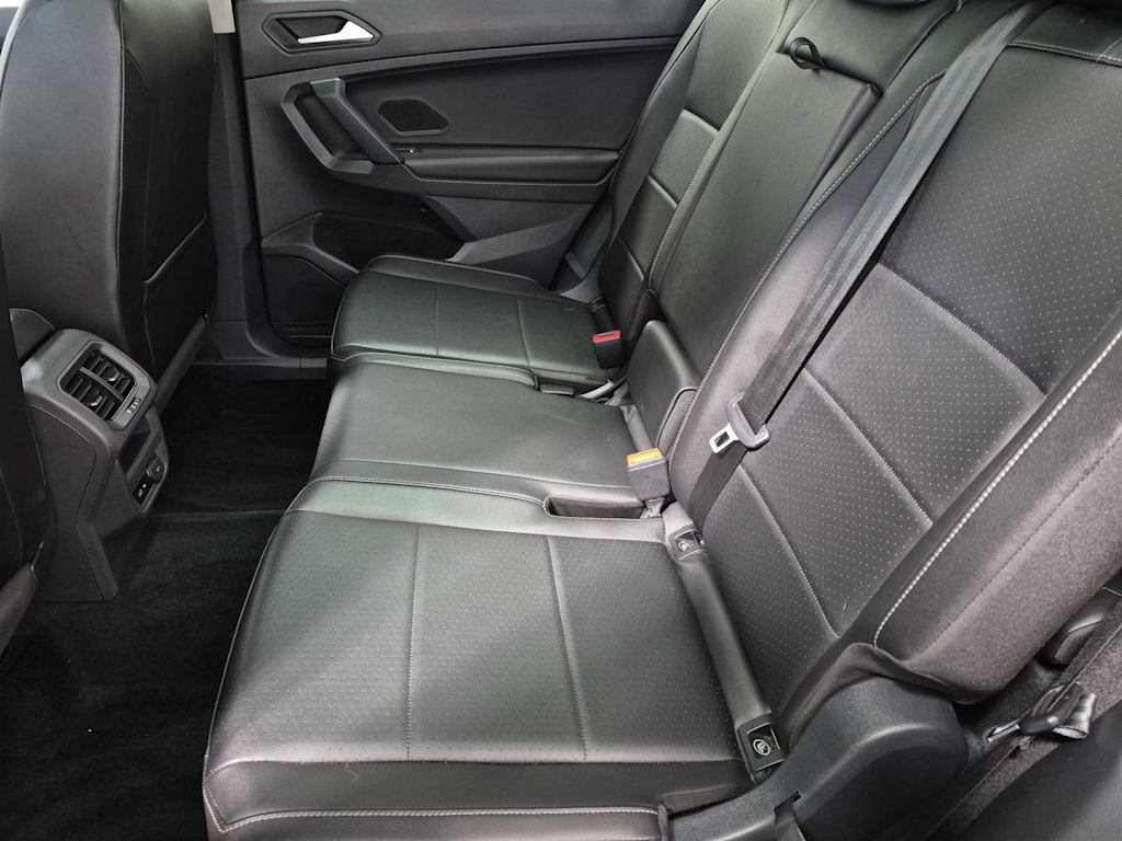 Thumbnail: 2019 Volkswagen Tiguan - 28