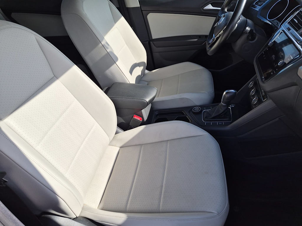 Thumbnail: 2019 Volkswagen Tiguan - 11