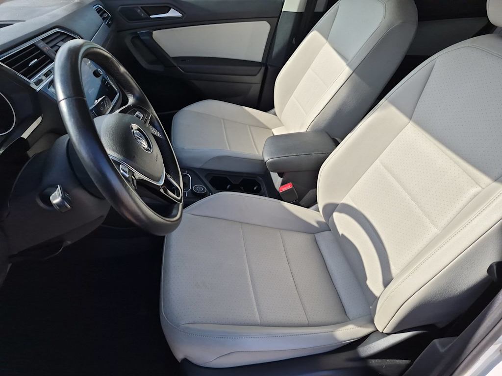 Thumbnail: 2019 Volkswagen Tiguan - 10