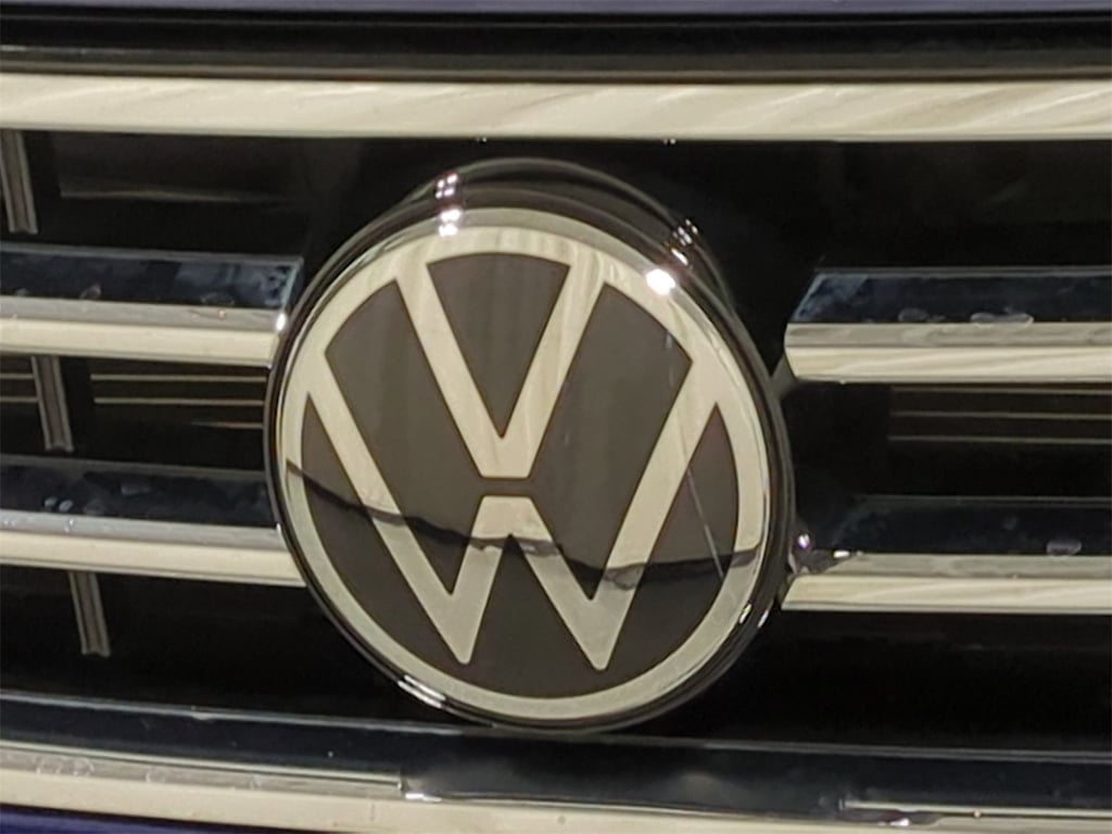 Thumbnail: 2022 Volkswagen Tiguan - 7