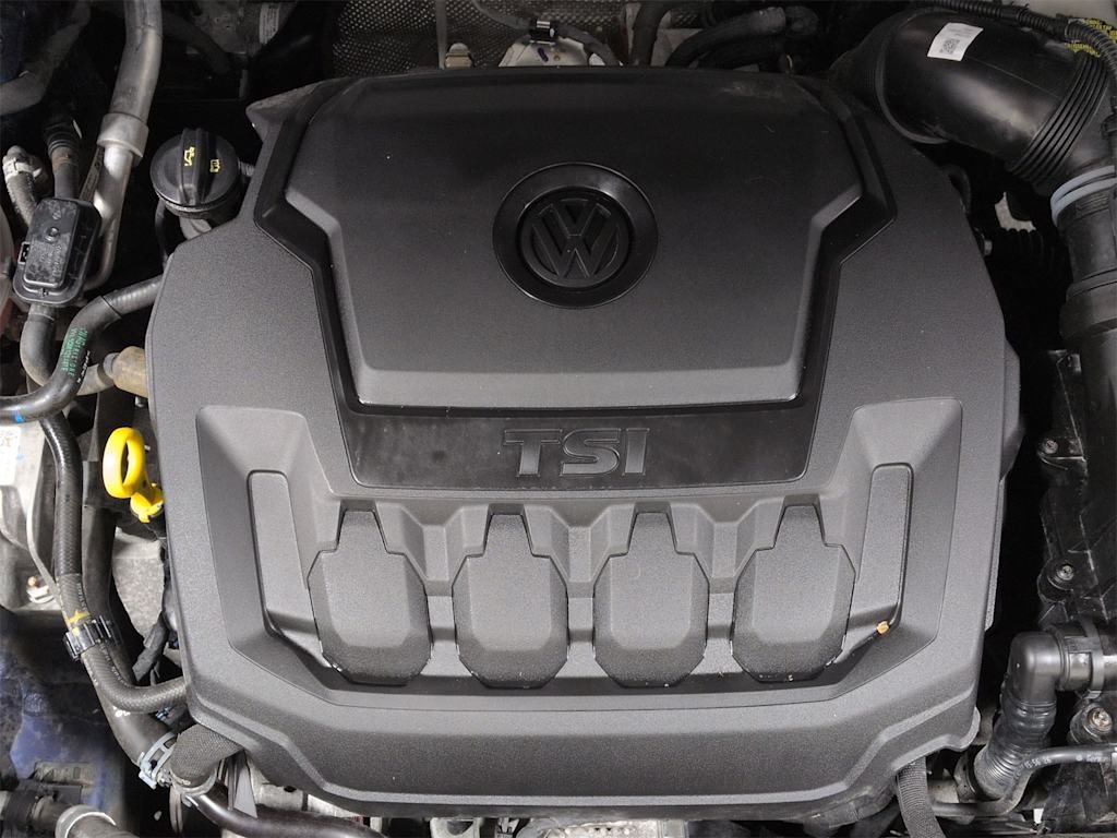 Thumbnail: 2022 Volkswagen Tiguan - 5