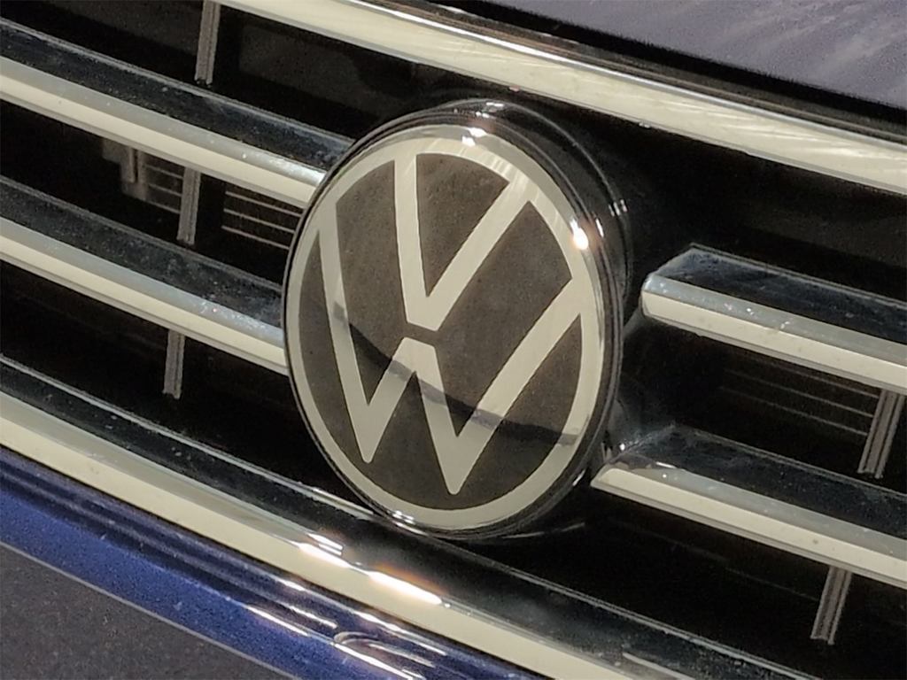 Thumbnail: 2022 Volkswagen Tiguan - 3