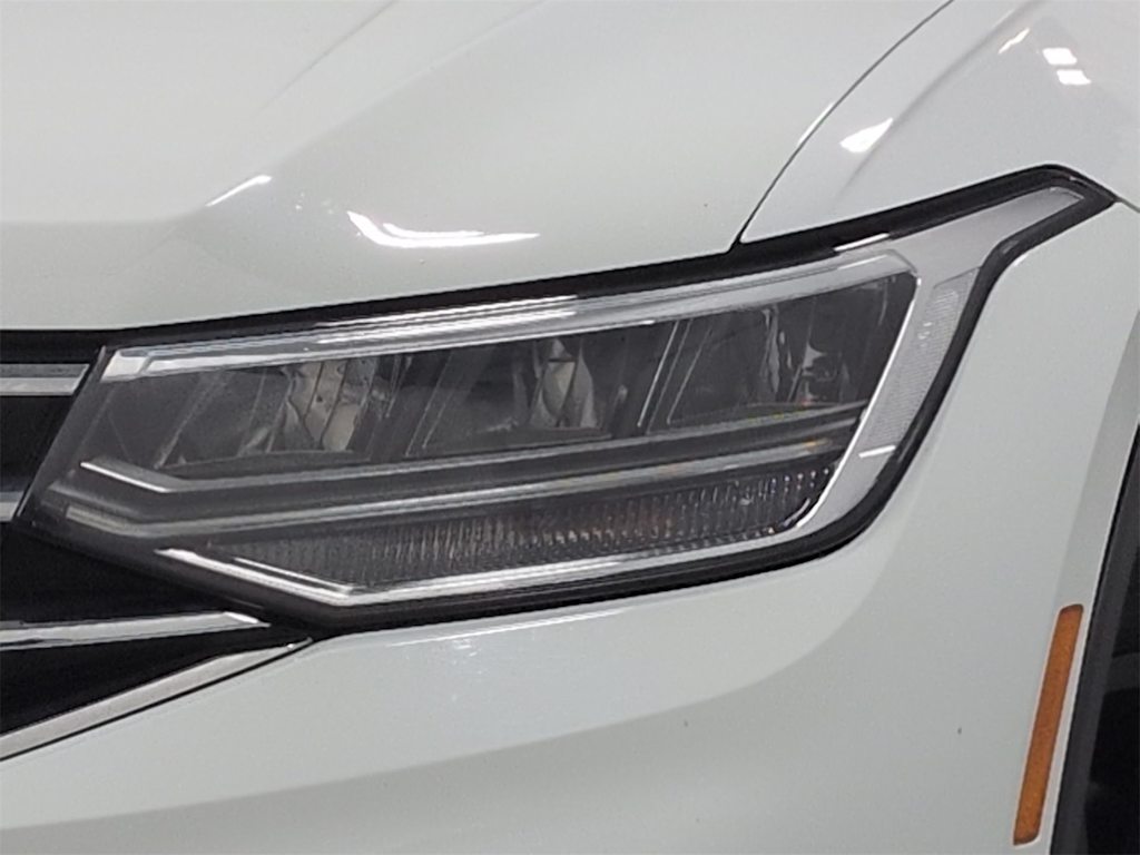 Thumbnail: 2024 Volkswagen Tiguan - 25