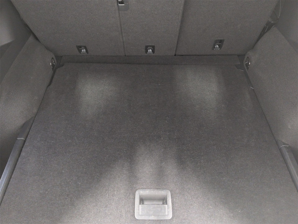 Thumbnail: 2024 Volkswagen Tiguan - 18