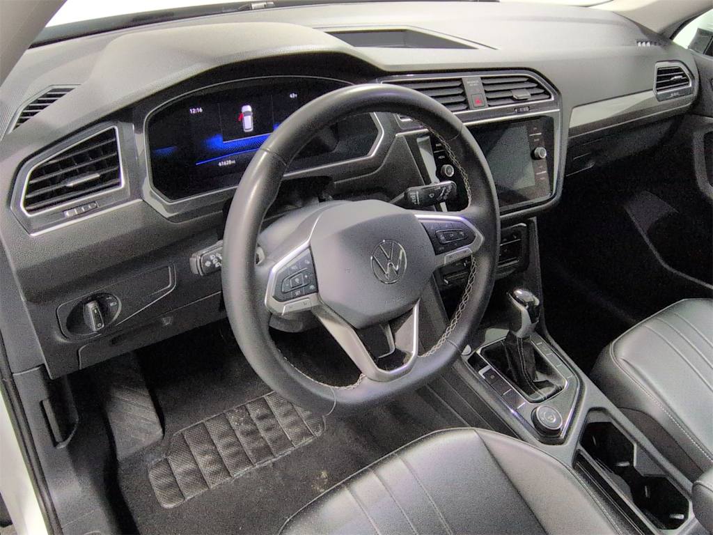 Thumbnail: 2024 Volkswagen Tiguan - 2