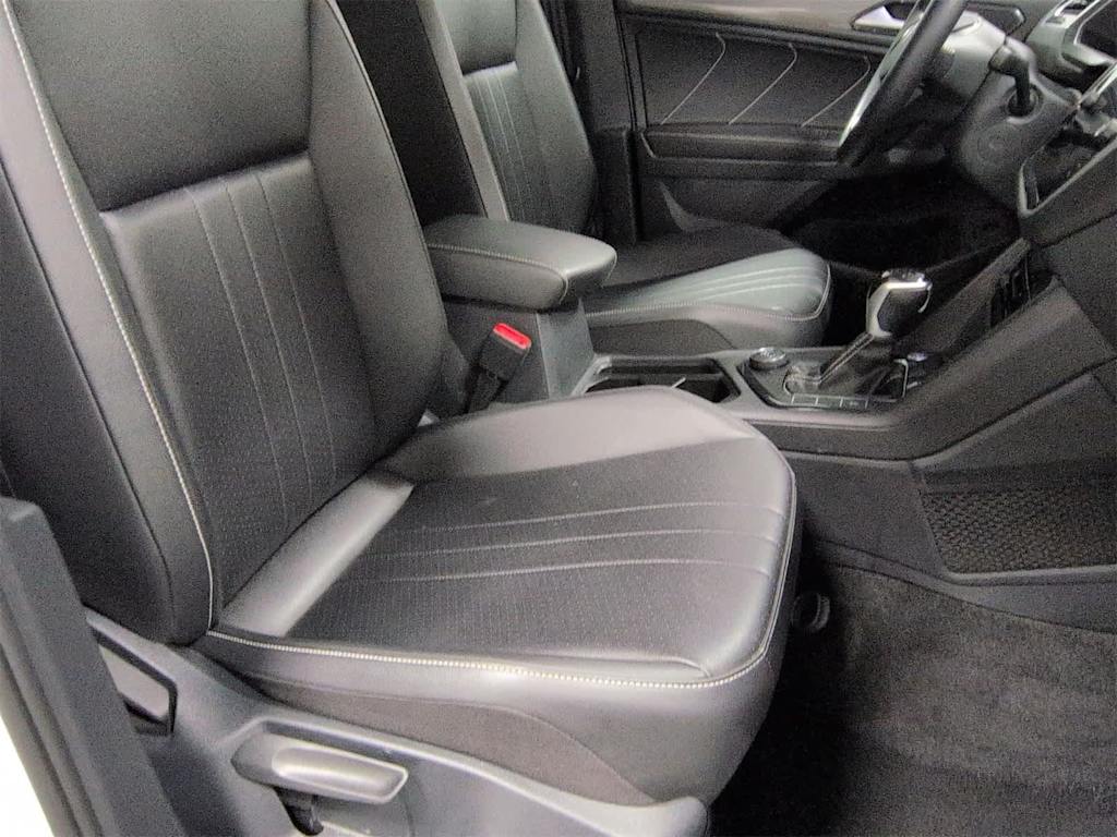 Thumbnail: 2024 Volkswagen Tiguan - 8