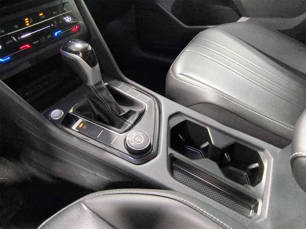 Thumbnail: 2024 Volkswagen Tiguan - 12