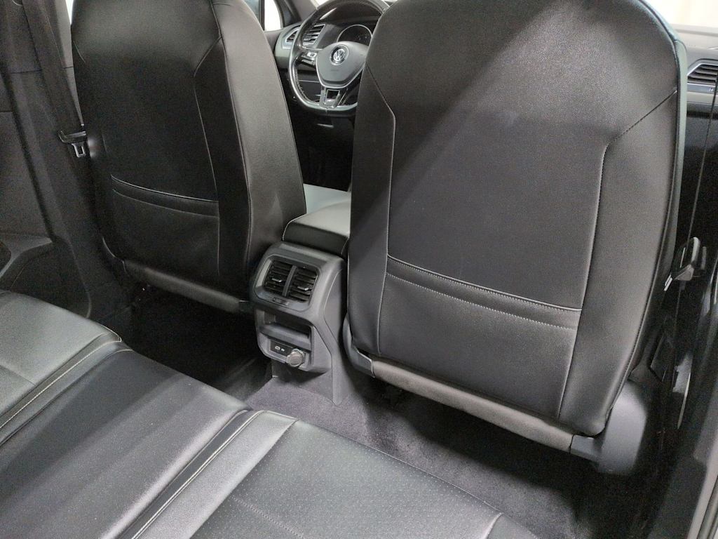 Thumbnail: 2021 Volkswagen Tiguan - 12