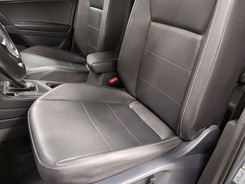 Thumbnail: 2021 Volkswagen Tiguan - 11