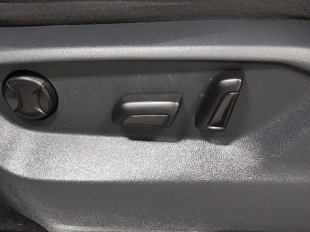 Thumbnail: 2021 Volkswagen Tiguan - 27