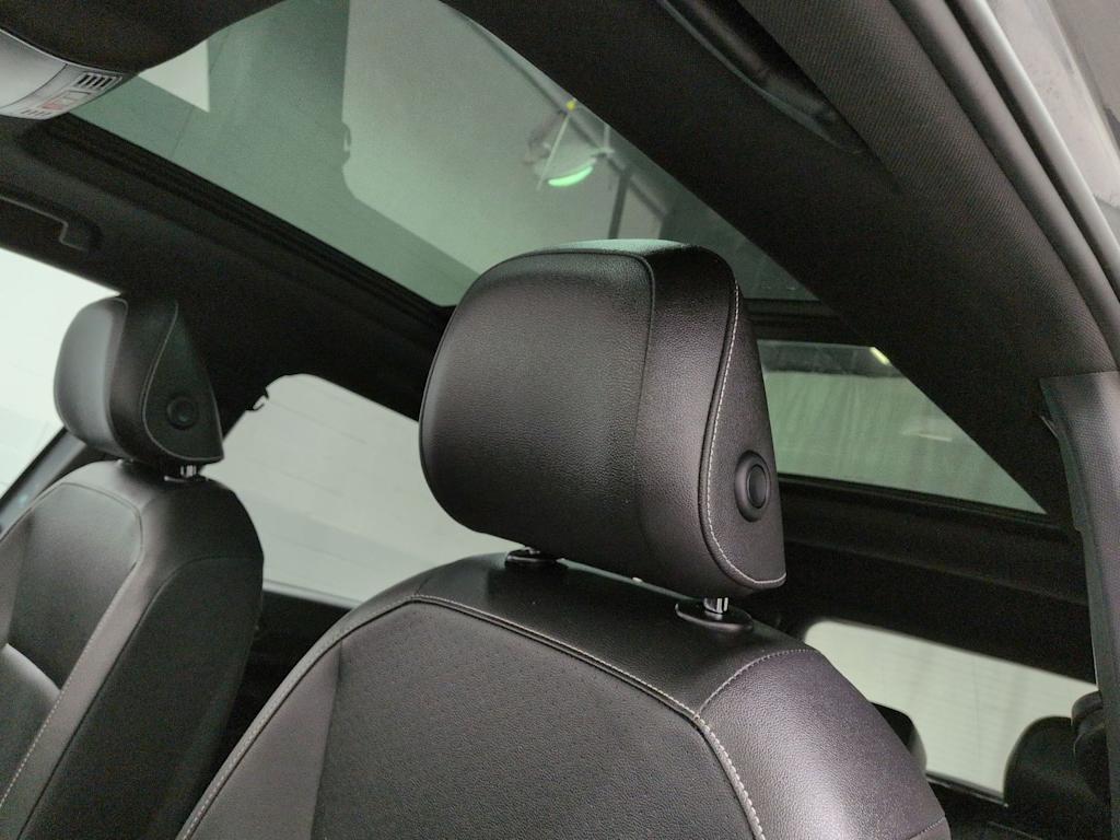 Thumbnail: 2021 Volkswagen Tiguan - 28