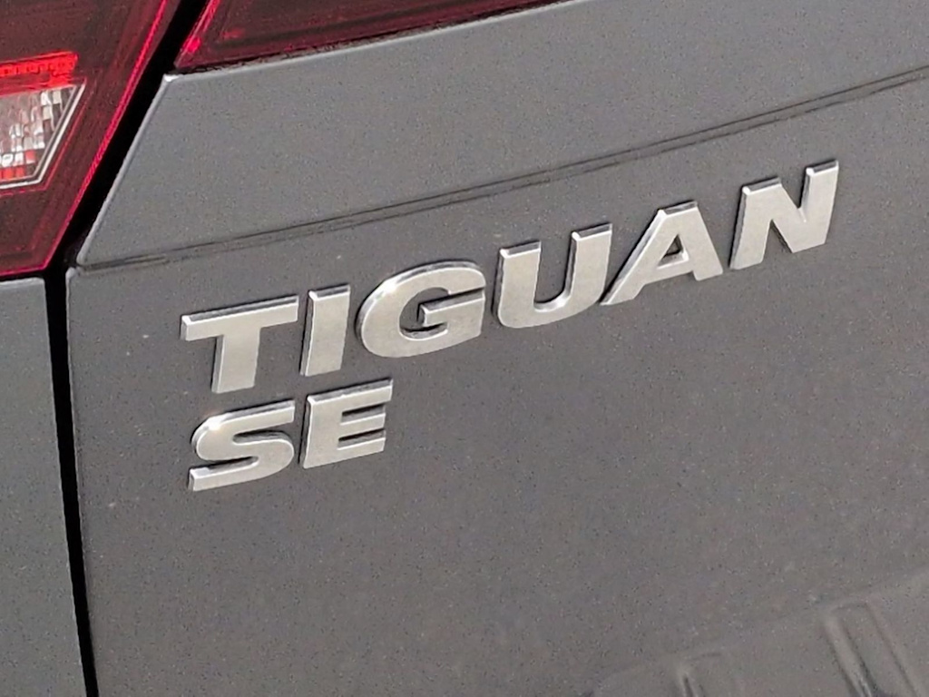 Thumbnail: 2021 Volkswagen Tiguan - 26