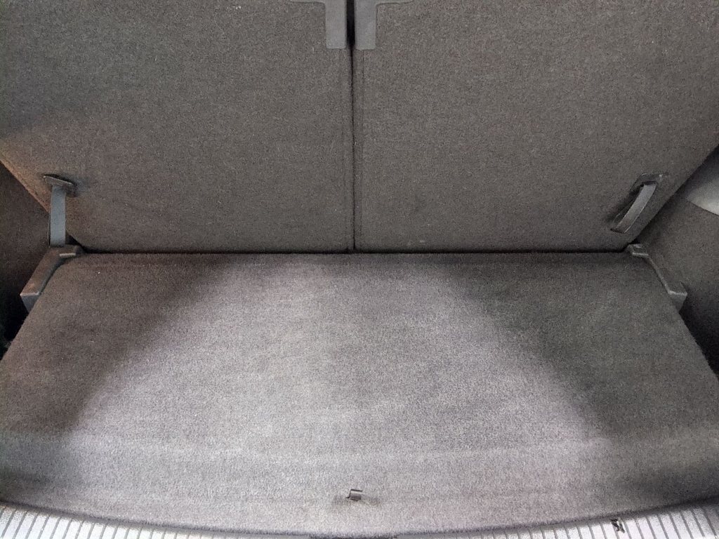 Thumbnail: 2021 Volkswagen Tiguan - 18