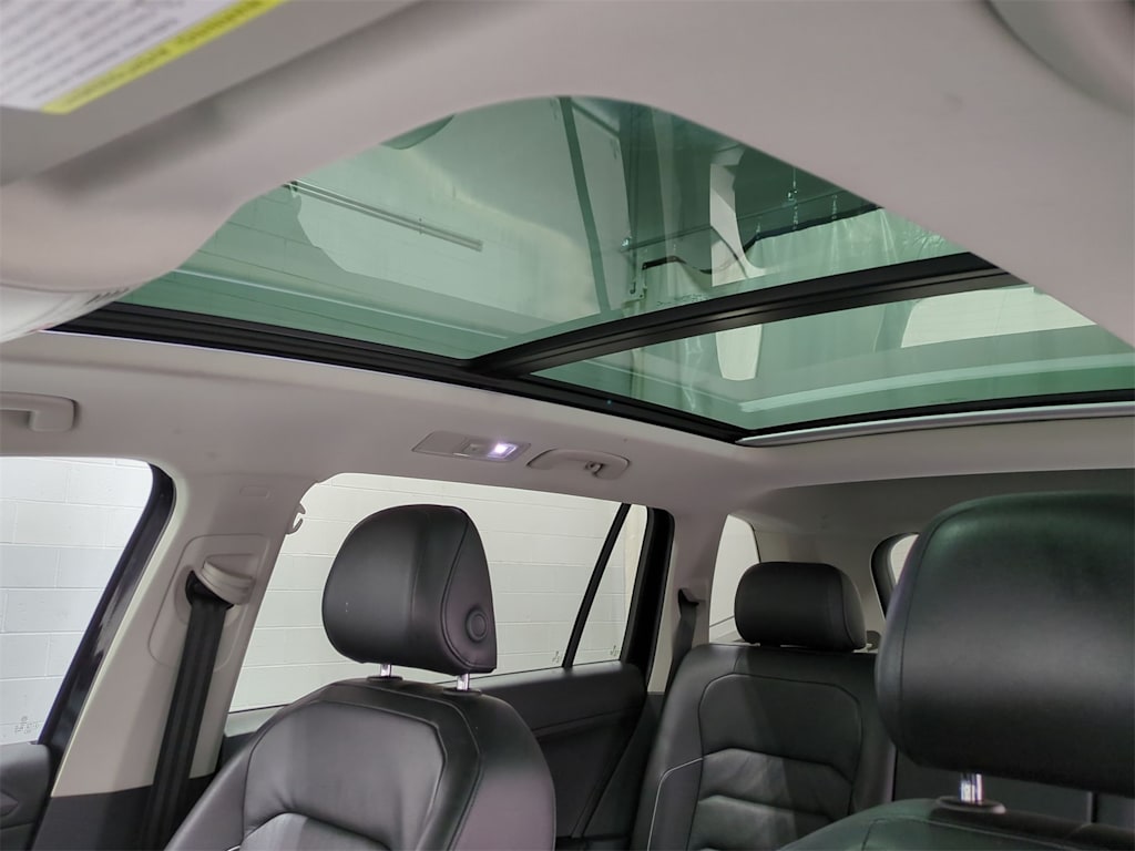 2018 Volkswagen Tiguan SEL 28