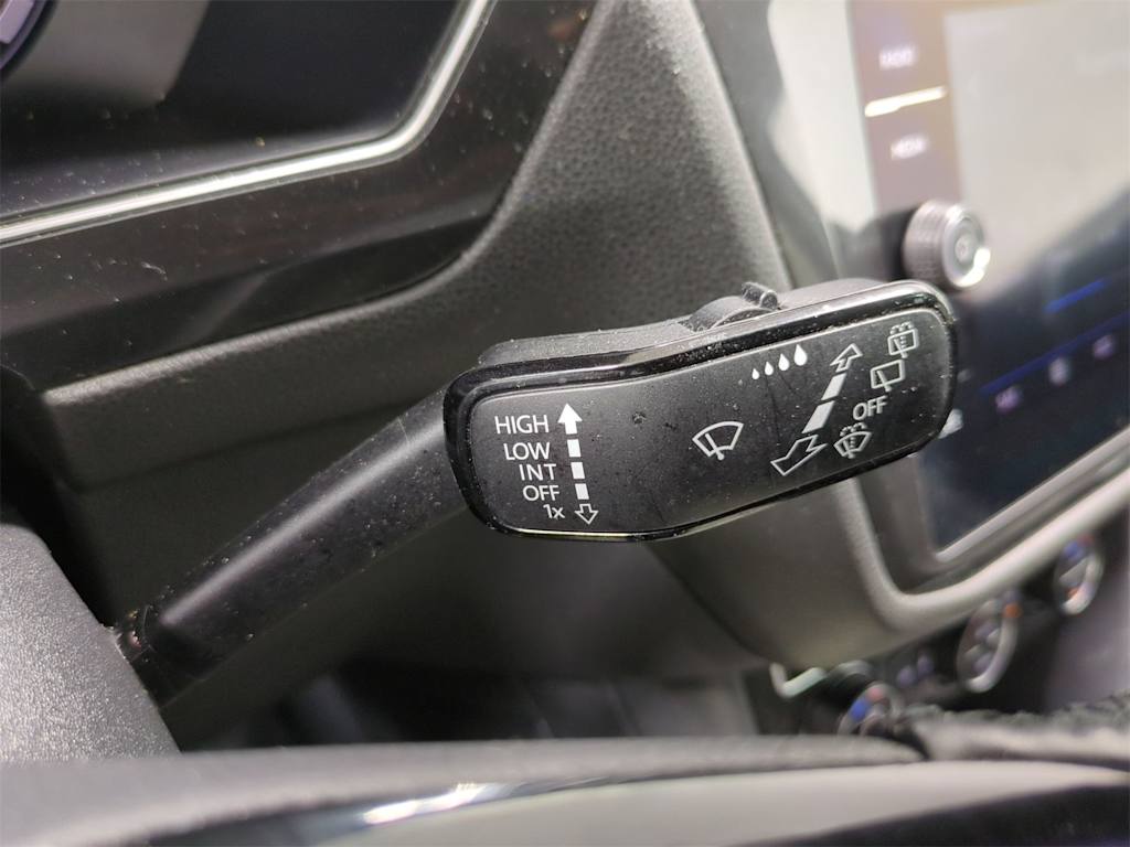 2018 Volkswagen Tiguan SEL 34