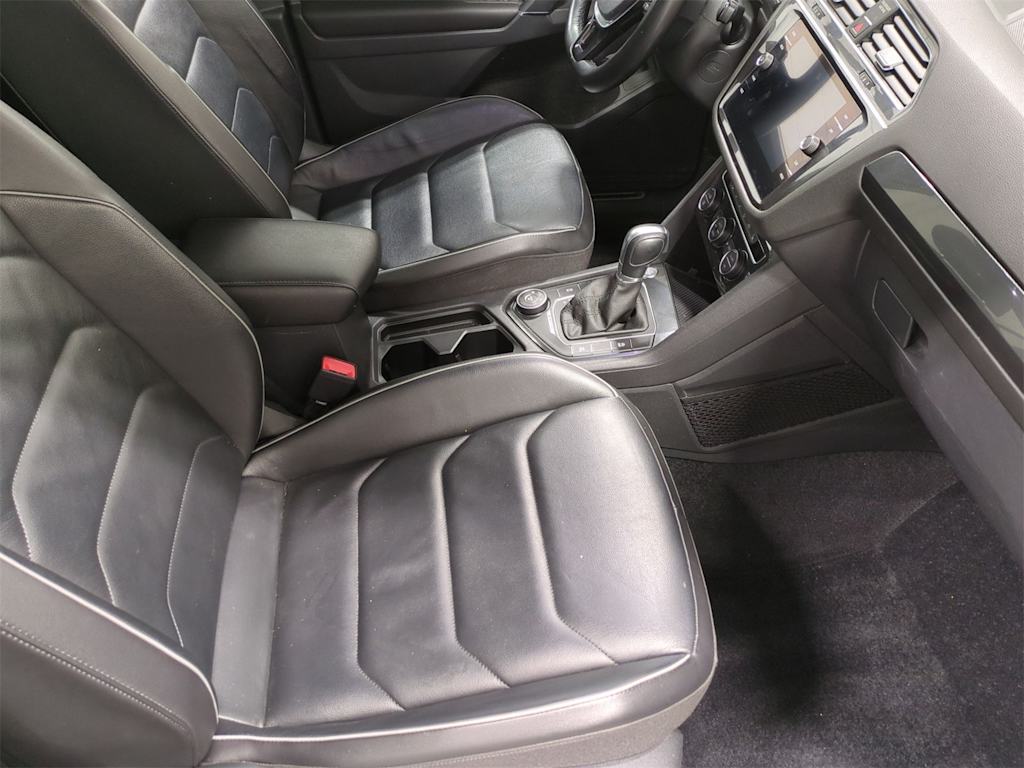 2018 Volkswagen Tiguan SEL 31