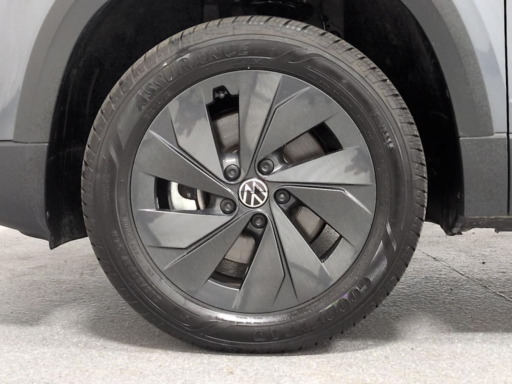 Thumbnail: 2025 Volkswagen Taos - 24