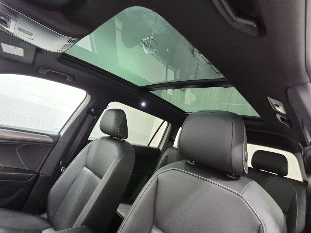 Thumbnail: 2023 Volkswagen Tiguan - 28