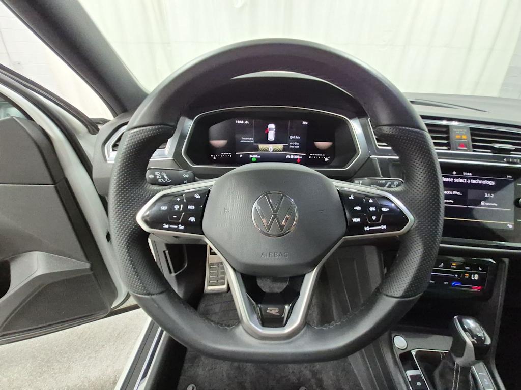 Thumbnail: 2023 Volkswagen Tiguan - 14