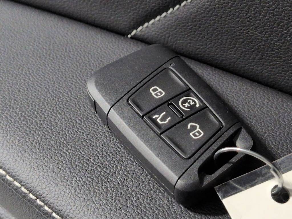 Thumbnail: 2024 Volkswagen Tiguan - 35