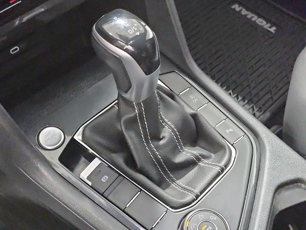 Thumbnail: 2022 Volkswagen Tiguan - 16