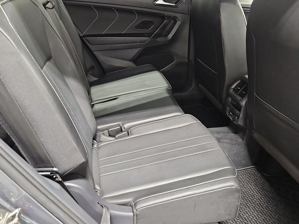 Thumbnail: 2022 Volkswagen Tiguan - 28