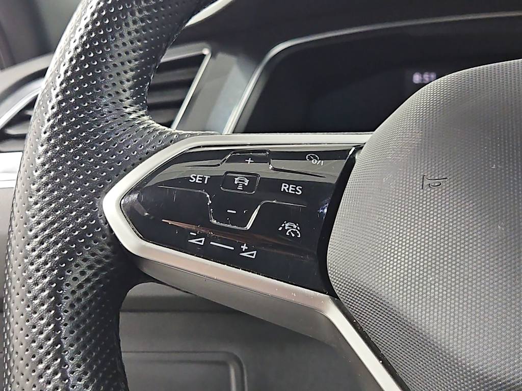 Thumbnail: 2022 Volkswagen Tiguan - 29