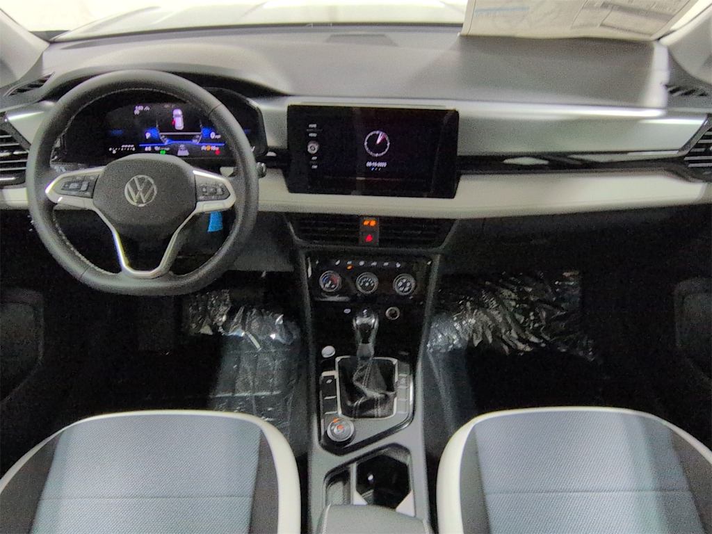 Thumbnail: 2025 Volkswagen Taos - 10