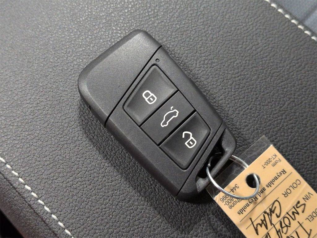 Thumbnail: 2025 Volkswagen Taos - 18