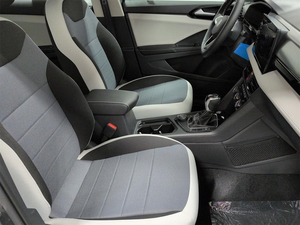 Thumbnail: 2025 Volkswagen Taos - 12