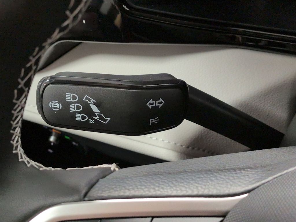 Thumbnail: 2025 Volkswagen Taos - 31