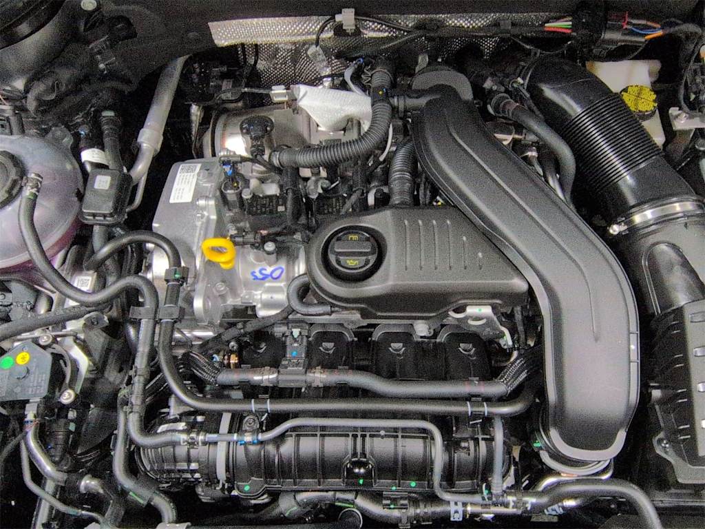 Thumbnail: 2025 Volkswagen Taos - 9