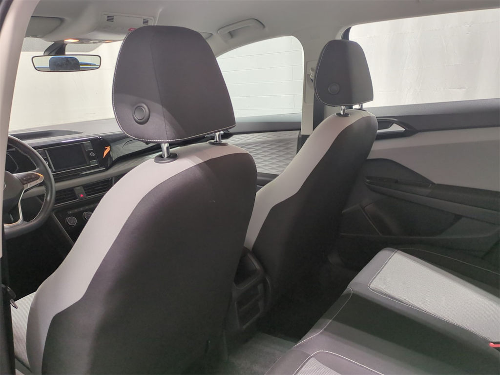Thumbnail: 2023 Volkswagen Taos - 12