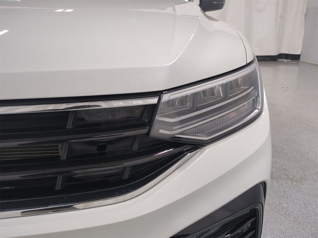 Thumbnail: 2023 Volkswagen Tiguan - 24
