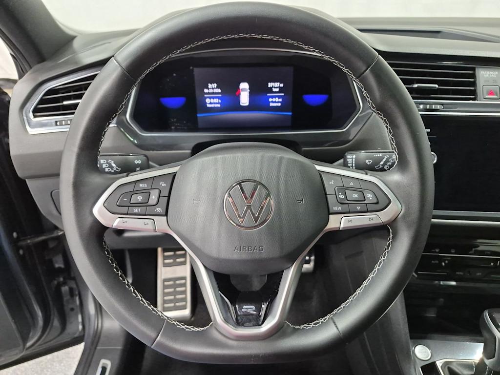 Thumbnail: 2023 Volkswagen Tiguan - 13