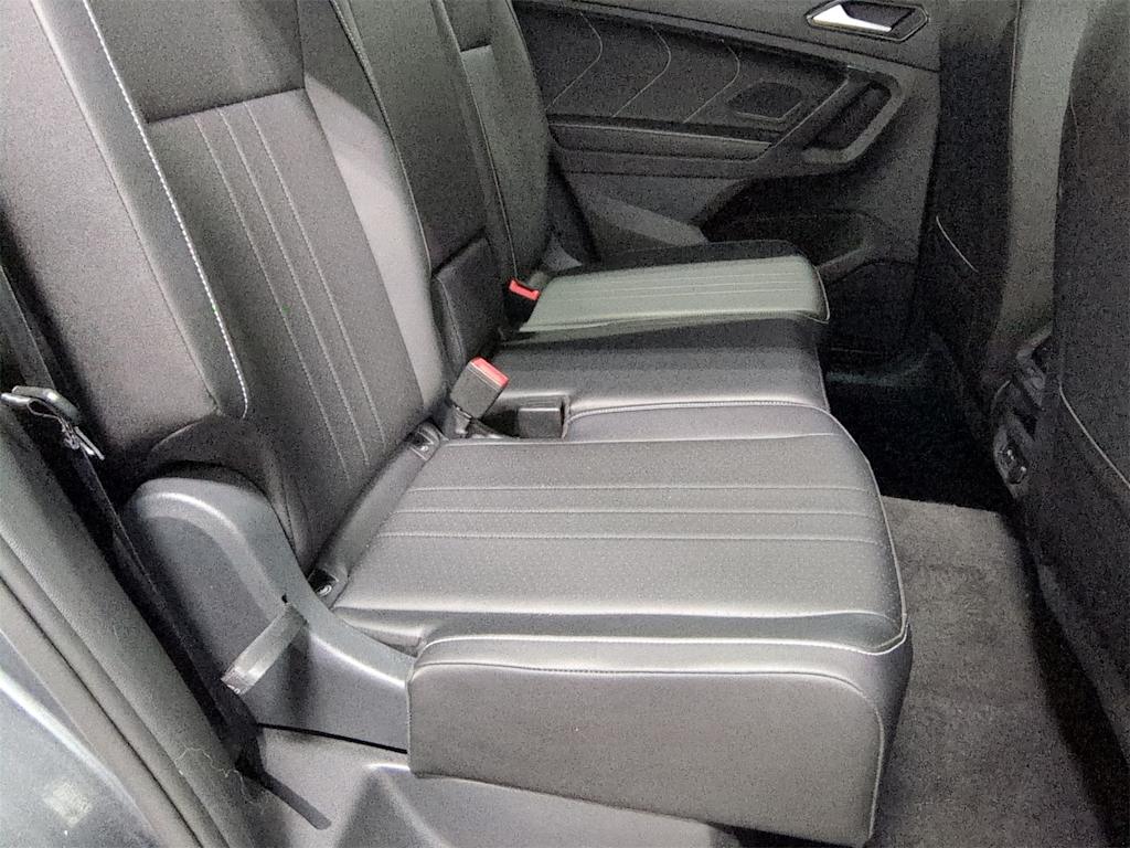 Thumbnail: 2023 Volkswagen Tiguan - 22