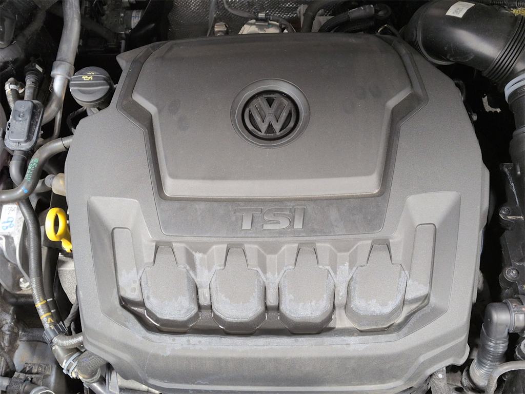 Thumbnail: 2023 Volkswagen Tiguan - 5