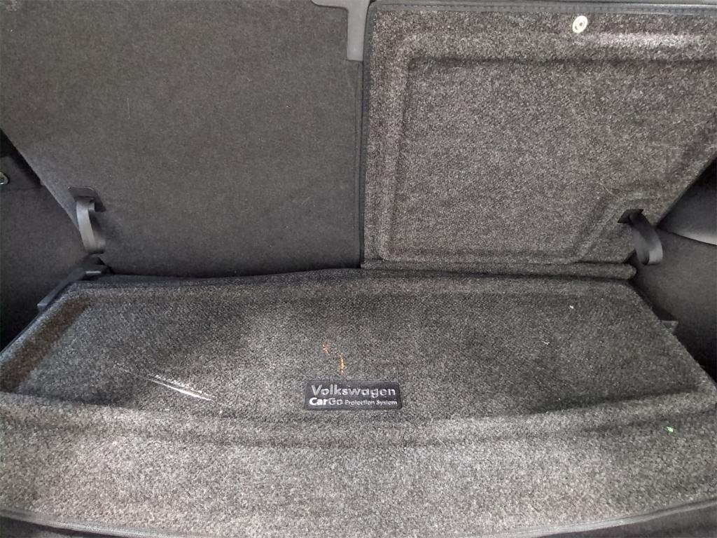 Thumbnail: 2023 Volkswagen Tiguan - 14