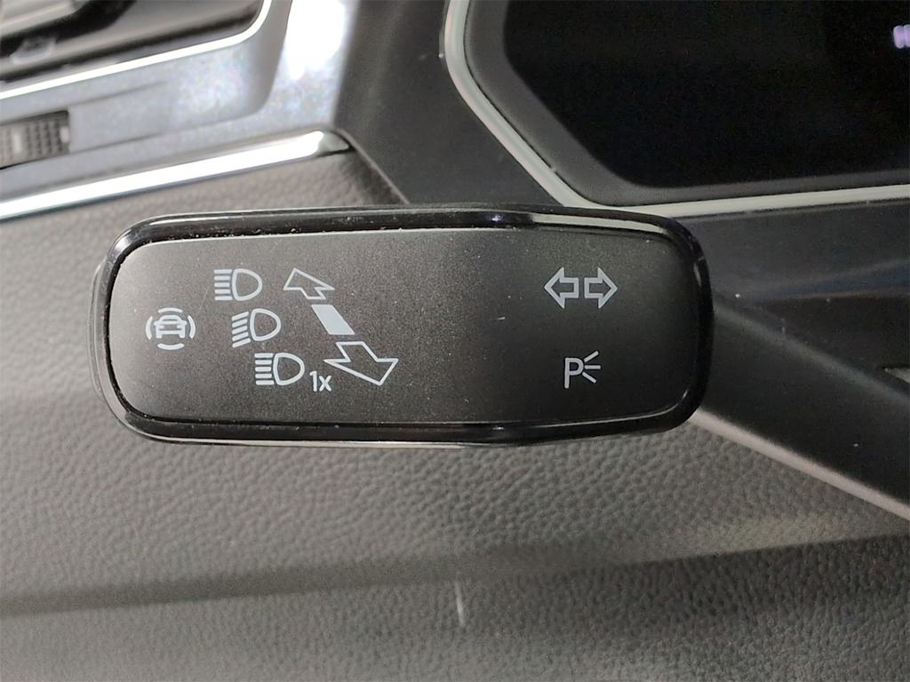 Thumbnail: 2023 Volkswagen Tiguan - 27