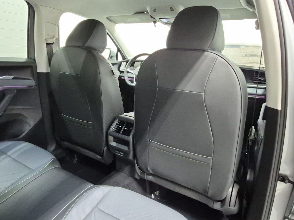 Thumbnail: 2026 Volkswagen Tiguan - 13