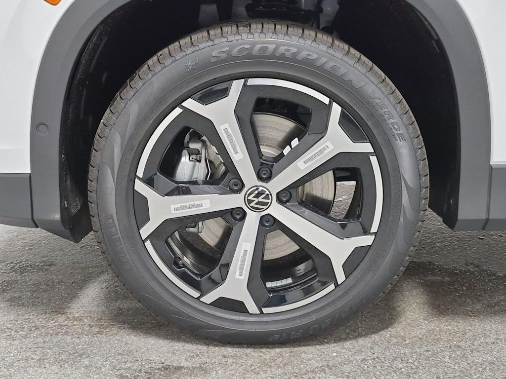 Thumbnail: 2026 Volkswagen Tiguan - 8
