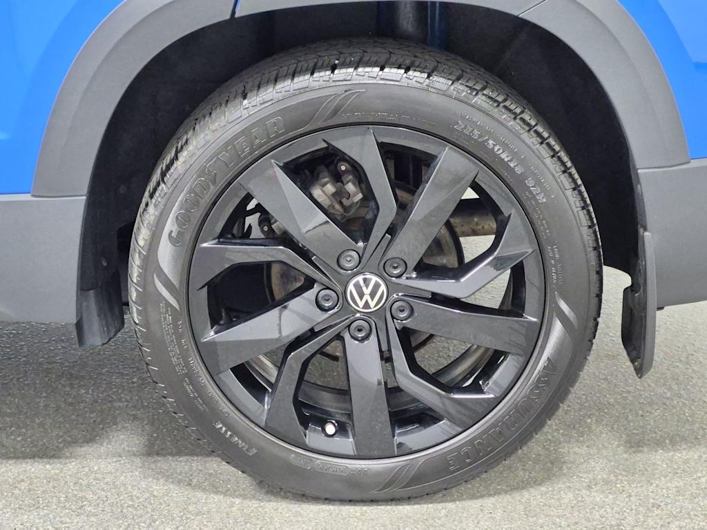 Thumbnail: 2024 Volkswagen Taos - 8