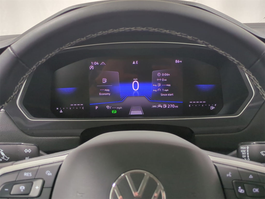 Thumbnail: 2024 Volkswagen Tiguan - 17