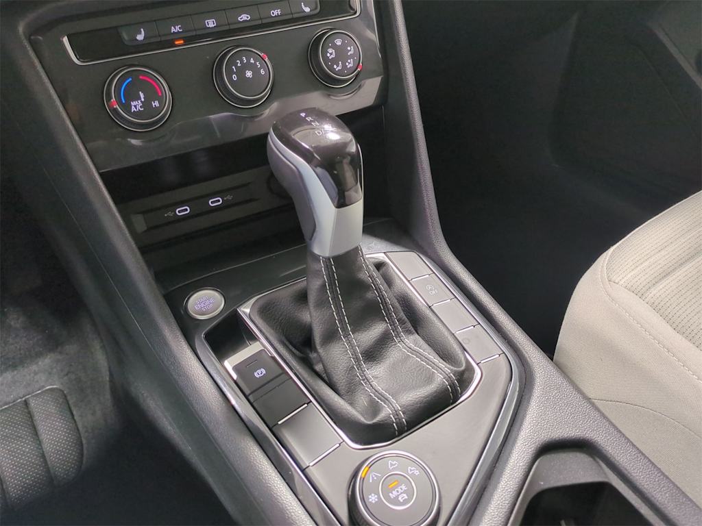 Thumbnail: 2024 Volkswagen Tiguan - 16