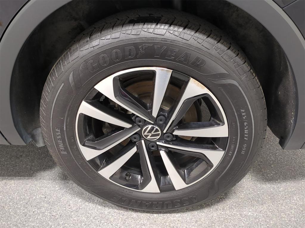 Thumbnail: 2024 Volkswagen Tiguan - 8