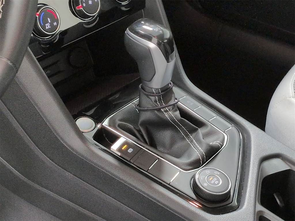 Thumbnail: 2023 Volkswagen Taos - 16