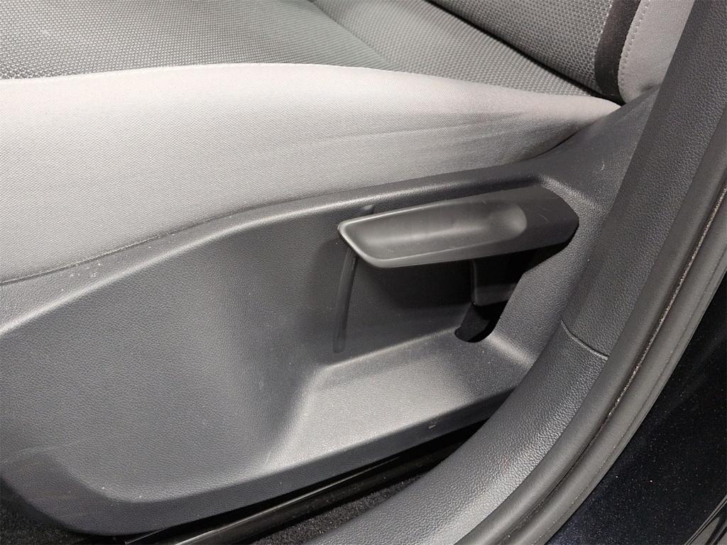 Thumbnail: 2023 Volkswagen Taos - 27