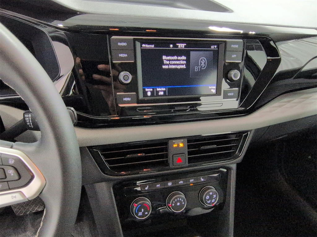 Thumbnail: 2023 Volkswagen Taos - 15